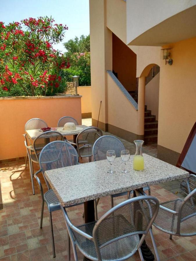 Apartments Vala Vinišće Exterior foto
