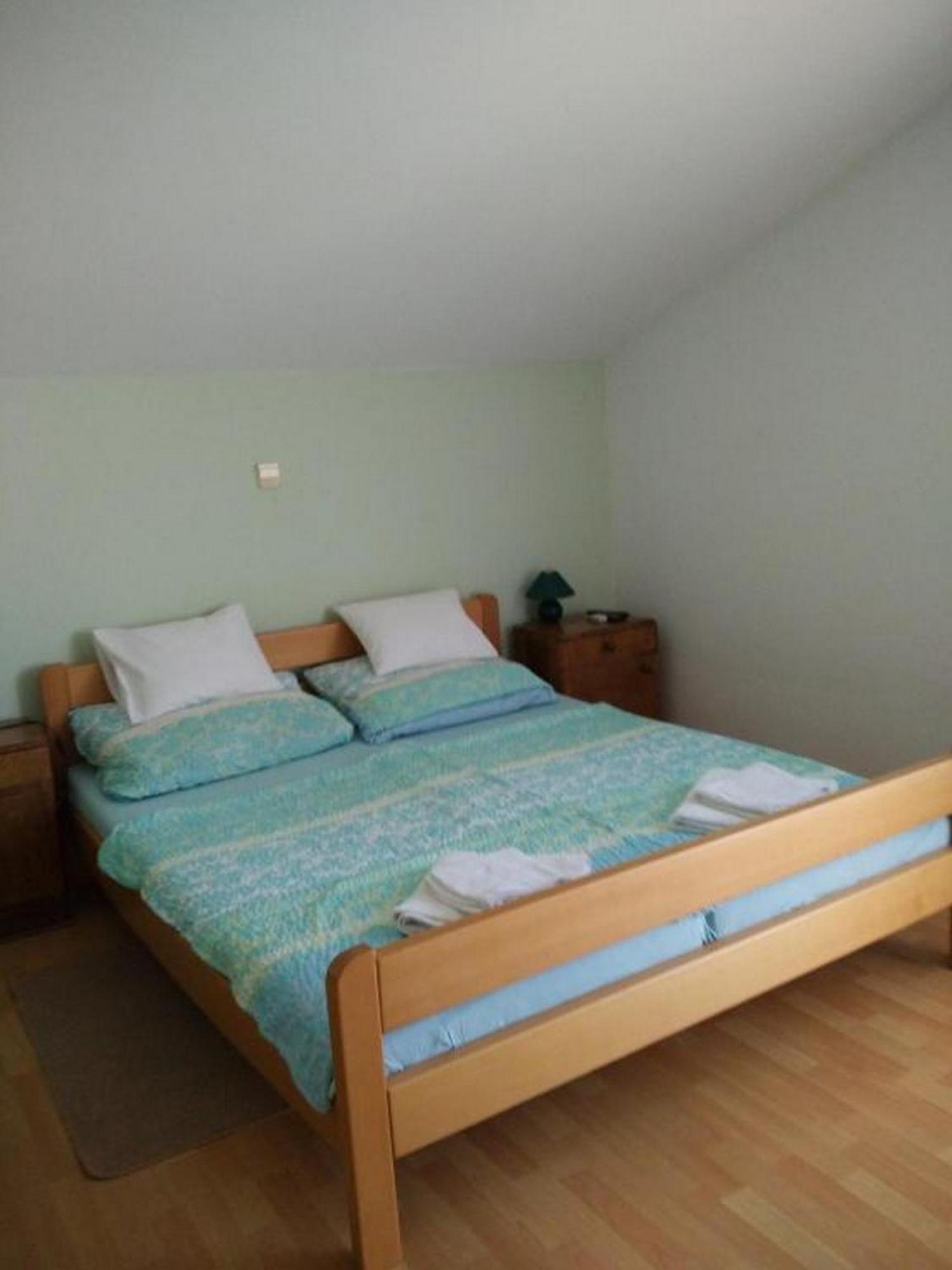 Apartments Vala Vinišće Habitación foto