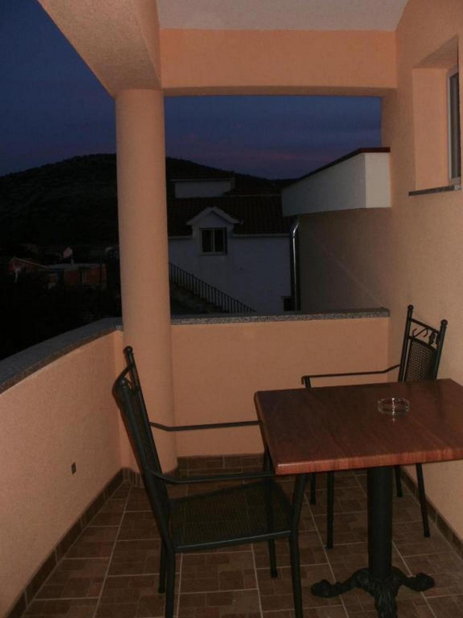 Apartments Vala Vinišće Habitación foto
