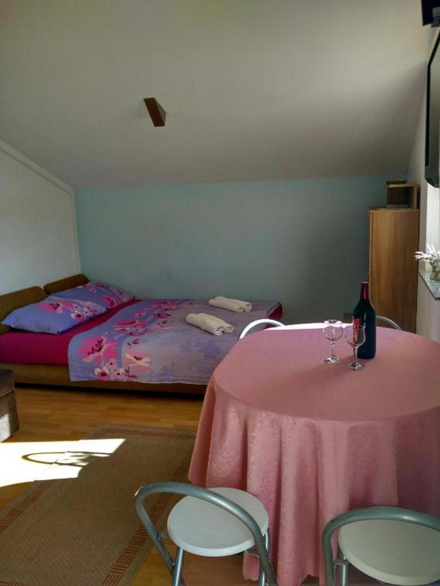 Apartments Vala Vinišće Habitación foto